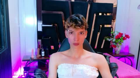 stefany piink online show from 03-31-26, 12:16