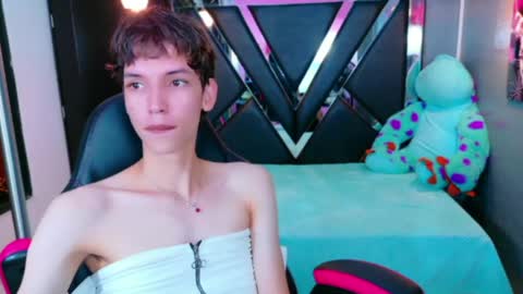 stefany piink online show from 05-17-26, 12:56
