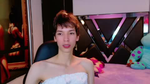 stefany piink online show from 06-06-26, 12:10