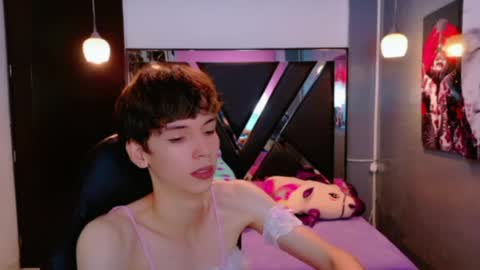 stefany piink online show from 06-08-26, 12:49