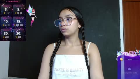 Snapshot of stefanygp chatting on 12-17-24, 11:39 Stefanny lopez online show from 12-17-24, 11:39