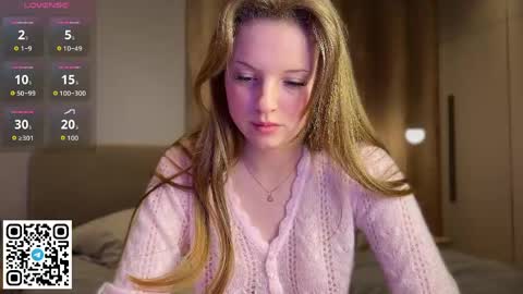 STEFI  Streams every day from 10 PM GTM1  online show from 04-25-26, 07:33