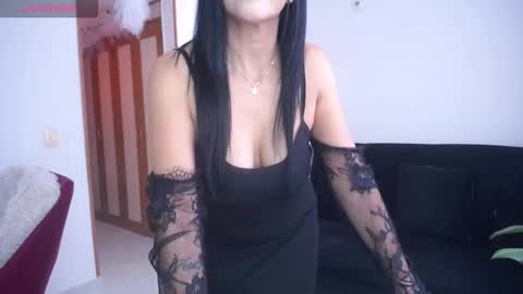 Snapshot of steffy_31 chatting on 10-28-25, 05:59 Steffy online show from 10-28-25, 05:59