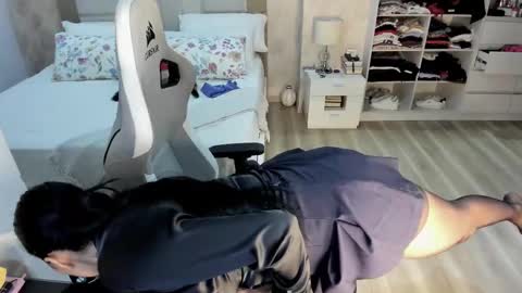 Snapshot of stefi_alizon chatting on 02-01-26, 03:16 Zuly online show from 02-01-26, 03:16