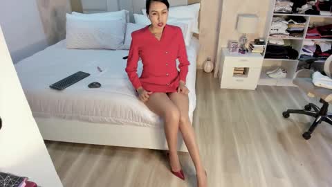 Snapshot of stefi_alizon chatting on 03-04-26, 12:38 Zuly online show from 03-04-26, 12:38