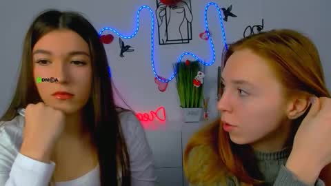 stella_flower online show from 02-22-26, 06:35