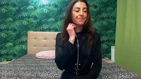 Stella John online show from 01-21-25, 07:15