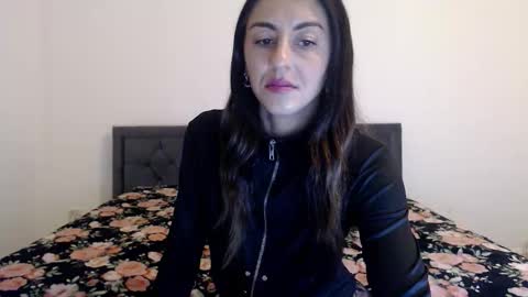 Stella John online show from 09-16-25, 05:08