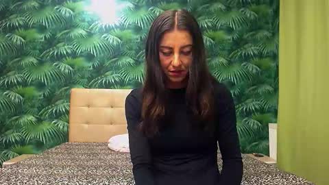 Stella John online show from 11-30-25, 07:01