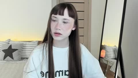 stella_sunny online show from 04-08-26, 08:14