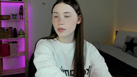 stella_sunny online show from 04-28-26, 11:54