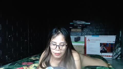 Snapshot of stella_whip chatting on 11-28-25, 11:40 Mistress Morticia online show from 11-28-25, 11:40