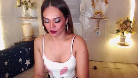 Snapshot of stellabronze chatting on 01-09-25, 04:17 stella online show from 01-09-25, 04:17