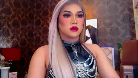 CALL ME STELLA online show from 02-05-25, 09:57