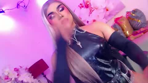 CALL ME STELLA online show from 04-26-26, 05:38