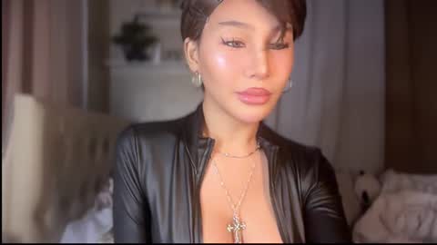 Snapshot of stellamckinley chatting on 07-06-26, 12:57 GODDESS STELLA online show from 07-06-26, 12:57