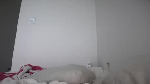 stellapearl online show from 10-09-25, 09:13