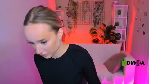 Snapshot of stellasun_ chatting on 07-07-26, 10:30 stellasun_ online show from 07-07-26, 10:30