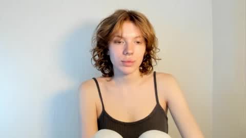 Snapshot of stellaswen chatting on 09-09-25, 11:54 S T E L L A online show from 09-09-25, 11:54