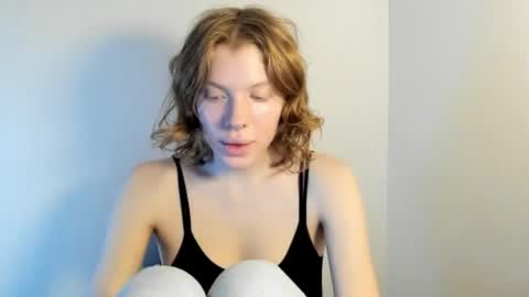 Snapshot of stellaswen chatting on 11-14-25, 09:41 S T E L L A online show from 11-14-25, 09:41