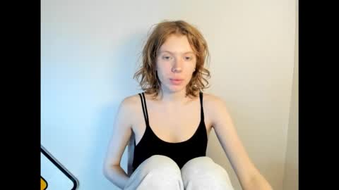 Snapshot of stellaswen chatting on 11-20-25, 08:03 S T E L L A online show from 11-20-25, 08:03