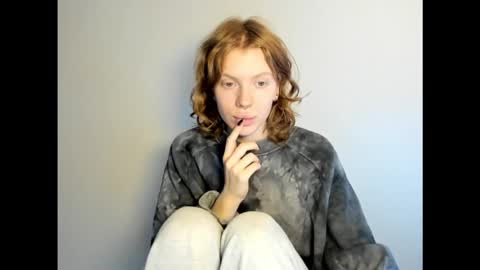 Snapshot of stellaswen chatting on 11-25-25, 08:14 S T E L L A online show from 11-25-25, 08:14