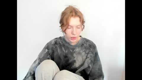 Snapshot of stellaswen chatting on 11-26-25, 07:53 S T E L L A online show from 11-26-25, 07:53