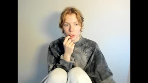 Snapshot of stellaswen chatting on 11-27-25, 08:16 S T E L L A online show from 11-27-25, 08:16