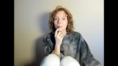 Snapshot of stellaswen chatting on 11-28-25, 12:41 S T E L L A online show from 11-28-25, 12:41