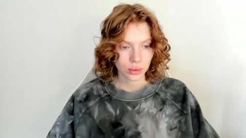 Snapshot of stellaswen chatting on 12-16-25, 08:08 S T E L L A online show from 12-16-25, 08:08