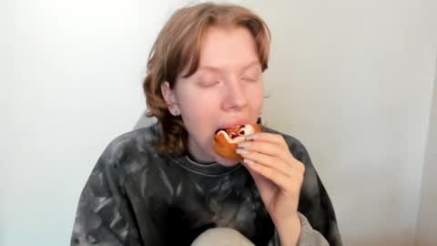 Snapshot of stellaswen chatting on 02-23-26, 09:17 S T E L L A online show from 02-23-26, 09:17