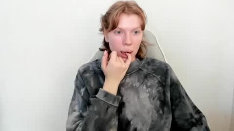 Snapshot of stellaswen chatting on 03-11-26, 09:37 S T E L L A online show from 03-11-26, 09:37