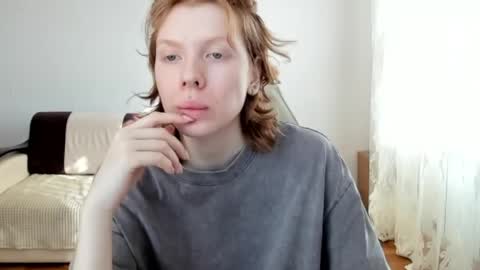Snapshot of stellaswen chatting on 04-17-26, 11:57 S T E L L A online show from 04-17-26, 11:57