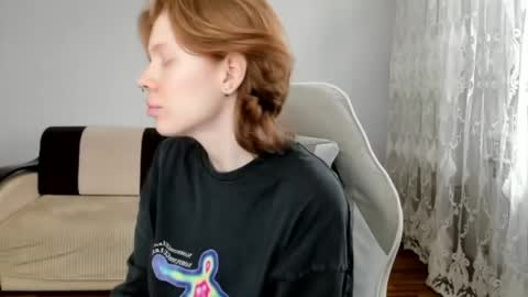 Snapshot of stellaswen chatting on 04-26-26, 11:08 S T E L L A online show from 04-26-26, 11:08