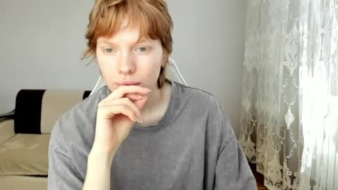 Snapshot of stellaswen chatting on 05-17-26, 10:00 S T E L L A online show from 05-17-26, 10:00