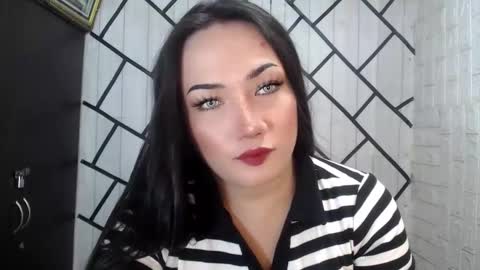 Snapshot of stellaven chatting on 09-10-25, 08:25 Stellaven online show from 09-10-25, 08:25