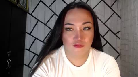 Snapshot of stellaven chatting on 10-29-25, 01:41 Stellaven online show from 10-29-25, 01:41