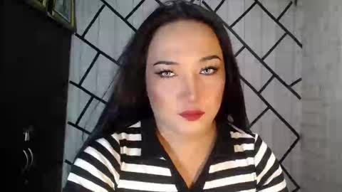 Snapshot of stellaven chatting on 11-18-25, 02:17 Stellaven online show from 11-18-25, 02:17
