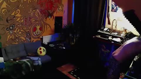 lee online show from 03-02-25, 10:59