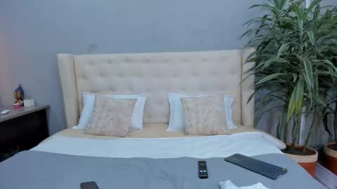 Stephane Rouss online show from 09-10-25, 07:58