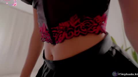 stephania_let online show from 11-22-25, 06:07