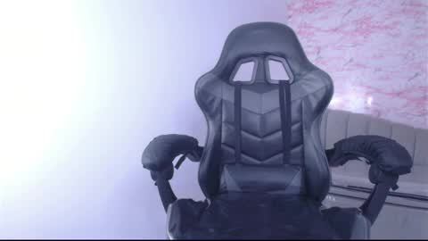 Stephania online show from 12-13-24, 06:53
