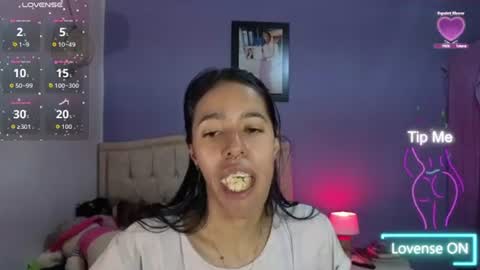 Stephania online show from 07-30-26, 02:05