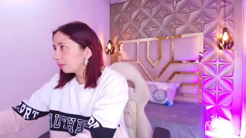 Stephaniesun  online show from 06-02-26, 12:18