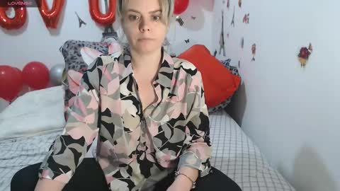 Stephanie   online show from 02-27-26, 11:32