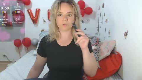 Stephanie   online show from 05-11-26, 09:48