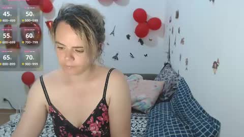 Stephanie   online show from 06-04-26, 10:10
