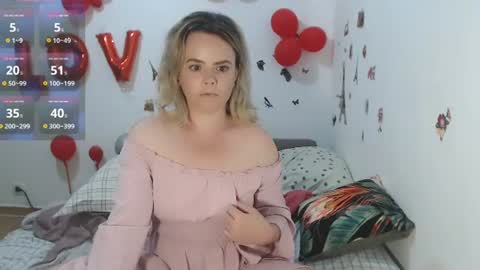 Stephanie   online show from 06-17-26, 09:45