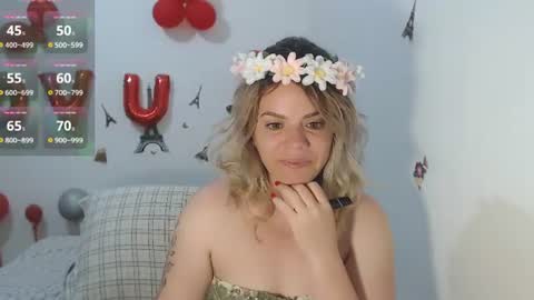 Stephanie   online show from 06-18-26, 10:19