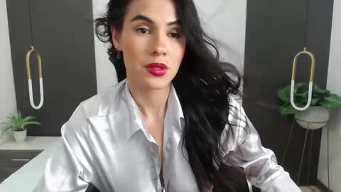 Snapshot of stephanya_ chatting on 12-11-24, 08:15 S T E P H A N Y A online show from 12-11-24, 08:15